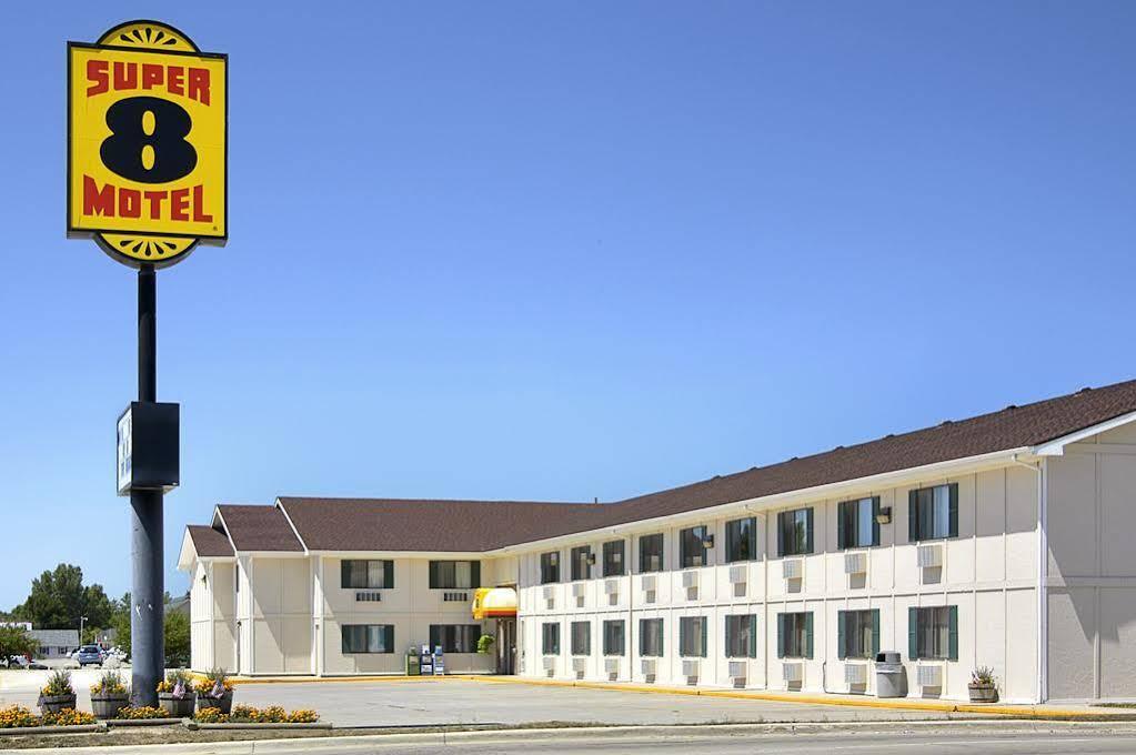 Super 8 By Wyndham Storm Lake Exterior foto