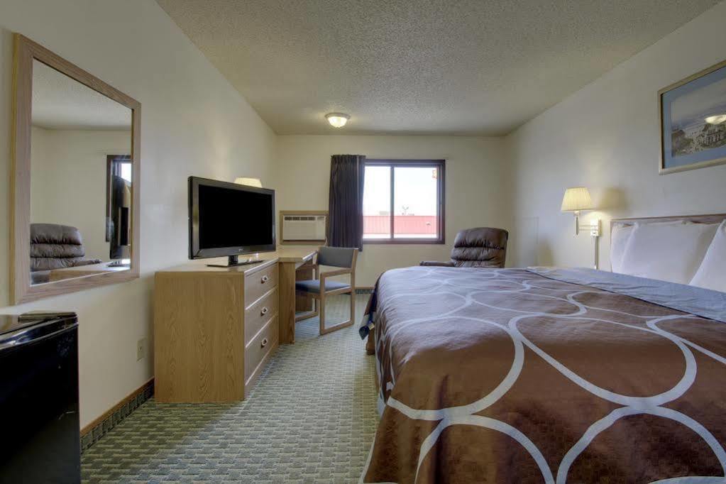 Super 8 By Wyndham Storm Lake Exterior foto